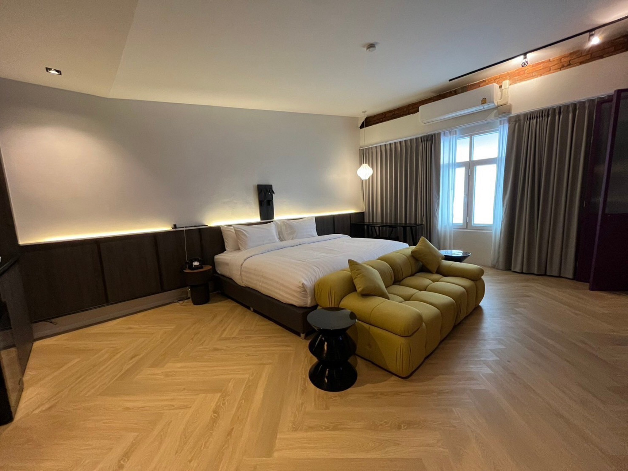 Suite Room
